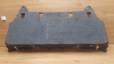 5840152010 покрытие крышка задняя toyota yaris verso