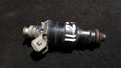 078133551A Форсунка Audi A6 1996