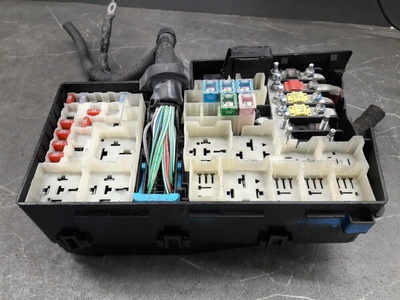 3m5t14a067bc 3m5t - 14a067 - bc skrzynka предохранителей форд focus mk2 1.6