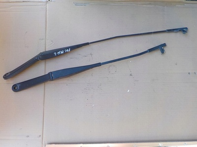 4M5117526CD дворник стеклоочистителя передняя форд focus mk2 рестайлинг