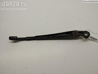 8D9955407A Щеткодержатель (поводок стеклоочистителя) задний Audi A4 B5 (1994-2001) 1999