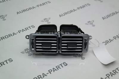 LR038821 Дефлектор обдува задних пассажиров в центральном подлокотнике Land Rover Range Rover 30DDTX L405 2012