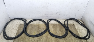 7L0839911E уплотнитель двери Volkswagen Touareg 2008 ,7L0839911,7L0867365E,7L0837911E