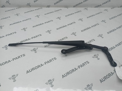 A1768203600 Поводок дворника RН Mercedes CLA C117 2013