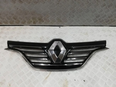 622568380R renault megane iv решетка радиатора бампера переднего переднее