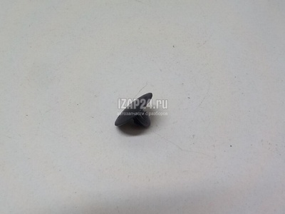 9046709050 Крепеж (клоп) Toyota Avensis I (1997 - 2003)