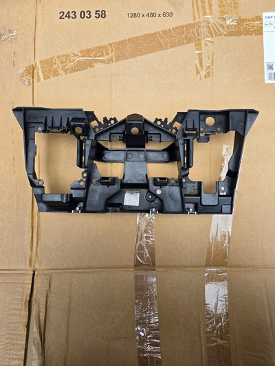 PAD907390C oe порше крепление датчика расстояние порше taycan