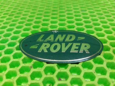 DAH100680 Эмблема багажника Land Rover Range Rover L322 2003