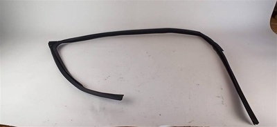 KB7W59605B Уплотнитель двери передней левой MAZDA CX-5 II (2017—2022) 2019 KB7W-59-605B