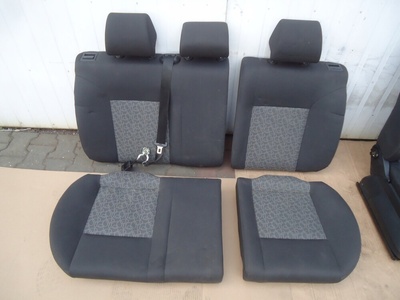 6L0885376K ibiza 3 рестайлинг 2005 год кресло диван задняя подголовник