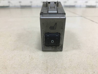 8V4T19K314AB Кнопка обогрева сидений Ford Ford Focus 2 (DB) 2008-2011
