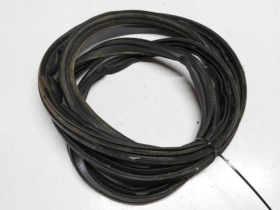 N05t02825e nissan qashqai j10 10 - 13 рестайлинг уплотнитель крышки багажника