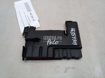 6R0915429A Крышка блока предохранителей VAG Fabia (2007 - 2015)