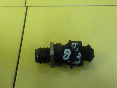02810029376SP718 antara captiva 2.0 vcdi 09 год 150km z20s1 датчик давления топлива 0281002937