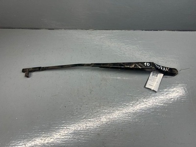 1T0955410A Щеткодержатель (поводок стеклоочистителя, дворник) Volkswagen Touran 1 2008