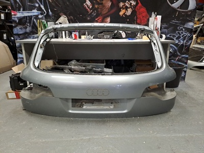 4L0827023 Дверь багажника Audi Q7 4L 2005-2015