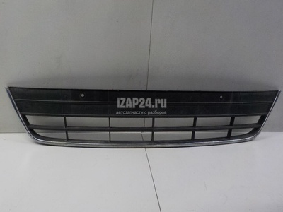 5N0853671B82V Решетка в бампер центральная VAG Tiguan (2011 - 2016)