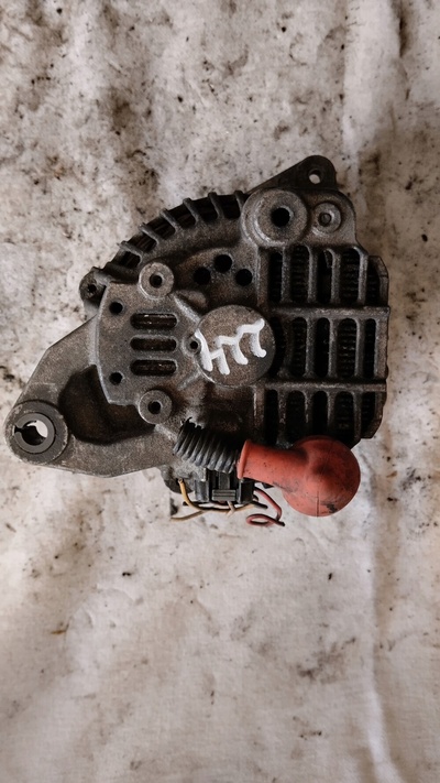 MD358607 генератор mitsubishi space runner space вагон 2.4 gdi