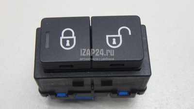 LR071264 Кнопка центрального замка Land Rover Range Rover IV 2013