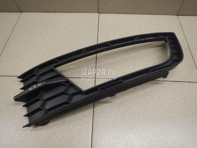 5E08076819B9 Решетка в бампер левая VAG Octavia (A7) (2013 - 2020)