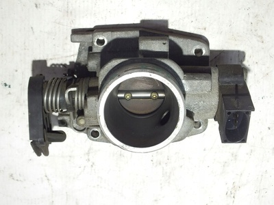 95BF9B989 MAZDA 121 FIESTA MK4 1.3 PRZEPUSTNICA