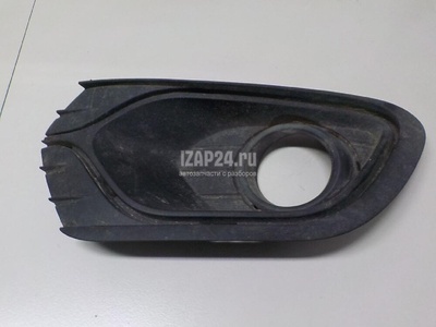 263316043R Решетка в бампер правая Renault Logan II 2014