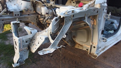 CWM4OV369LP renault megane iv podłuznica cwiartka левый передняя ov369