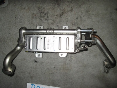 256010R020 радиатор выхлопных газов toyota rav 4 2.2 d 2013 г. 25601 - 0r020