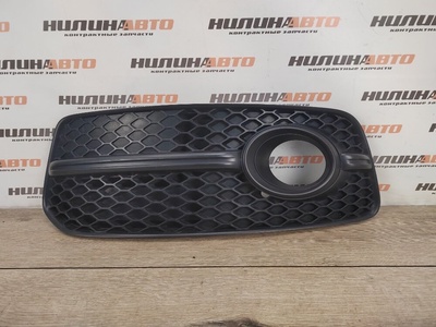 8R0807681EZDE Решетка противотуманной фары AUDI Q5 2012 , , 8R0807681E