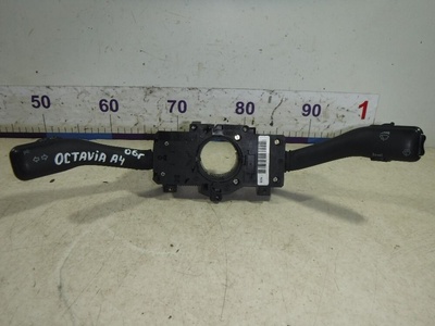 4B0953503G Переключатель подрулевой Skoda Octavia I рестайлинг (2000—2011) 2006