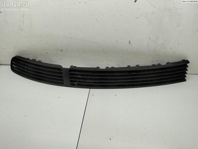 3B0853677B Решетка (заглушка) в бампер Перед. Лев. Volkswagen Passat B5 1999