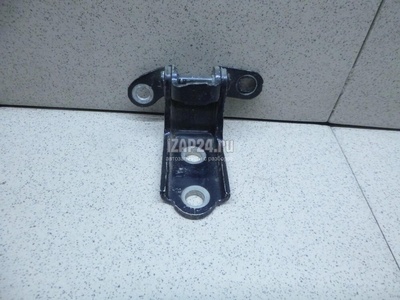 6877033050 Петля двери задней правой нижняя Toyota ES 2018