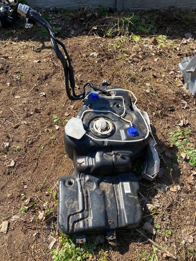 8R02010218R0919051 audi q5 8r 2.0 tfsi бачёк топлива бак насос