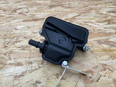 HX7G6C757CA Маслоотделитель (сапун) Ford Escape 4 2020 HX7G-6C757-CA