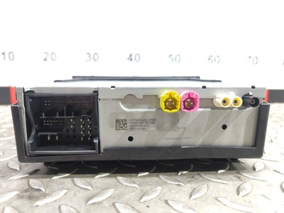 3v0035816f Магнитола Skoda Scala 2021