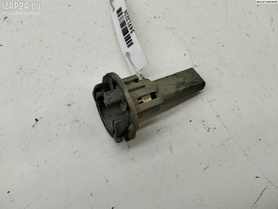 3B9945257C Патрон лампы фонаря Volkswagen Passat B5+ (GP) 2003