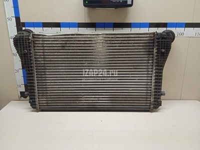 1K0145803T Интеркулер VAG Golf Plus (2005 - 2014)