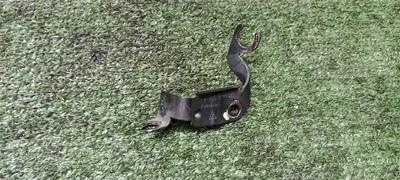 7L0614514A кронштейн датчика abs VW Touareg 2002-2010 2006