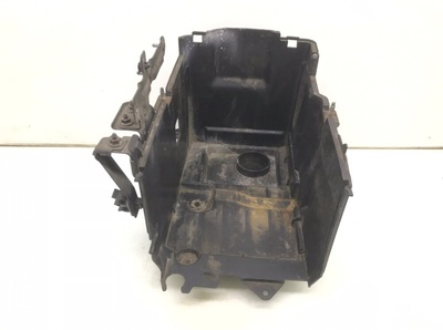 BP4K56040 Полка аккумулятора Mazda 3 BK 2007