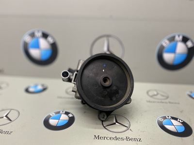 A0054668201 насос гидроусилителя руля Mercedes-Benz C-Класс 2012