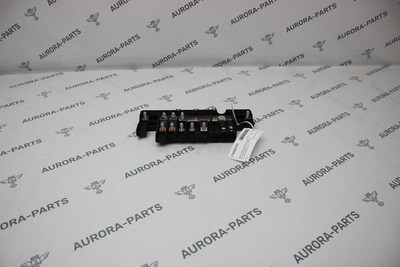 LR092943 Блок плавких предохранителей Land Rover Range Rover 30DDTX L405 2012