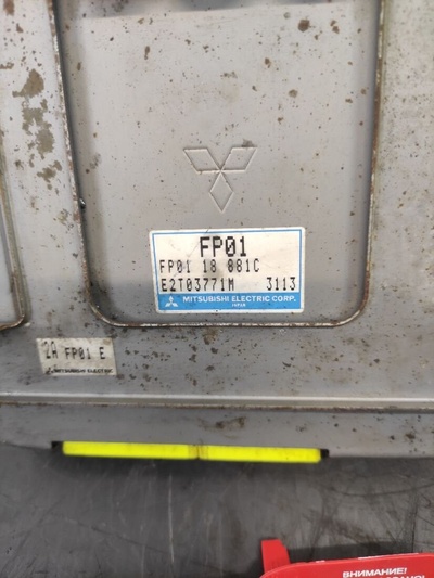 E2t03771M Блок управления двигателем Mazda 626 GE 1995 FP01 18 881c 3113