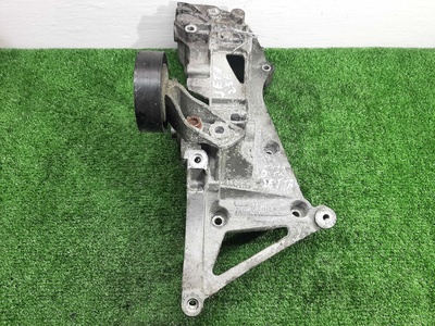 07K903143F Кронштейн генератора Volkswagen Jetta V (1K) 2005 - 2010 2006 ,