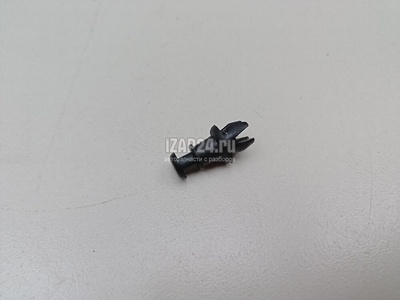 1M6867574A Крепеж VAG Octavia (A7) (2013 - 2020)