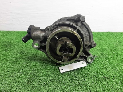 7791232 Насос вакуумный BMW X5 E70 рестайлинг 2010 - 2013 2011 ,