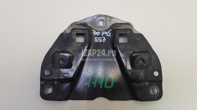 3V0805489A Кронштейн замка капота VAG Superb 2015