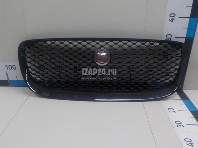 T4A6209 Решетка радиатора Jaguar F-PACE 2016