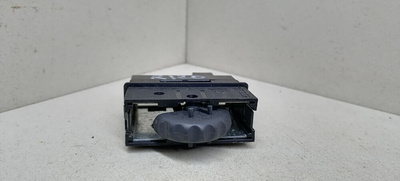 7700822897 Кнопка (выключатель) Renault Laguna 2000