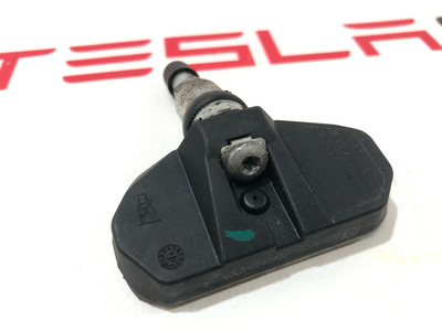 103460200C Датчик давления в шине Tesla Model S 2016 1034602-00-C