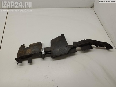 8E0121283B Диффузор (кожух) вентилятора радиатора Audi A4 B6 (2001-2004) 2003